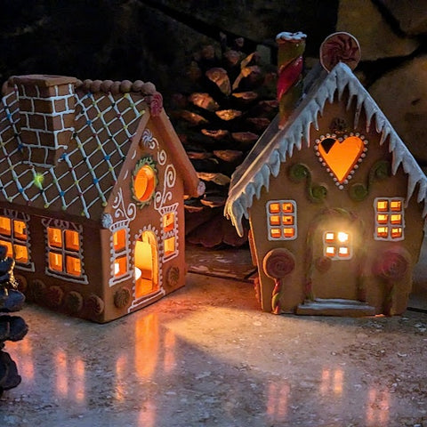 Pottery Gingerbread Houses | Friday 15th Nov - 10am till 3pm